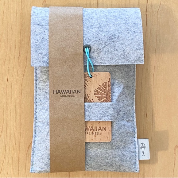 KEALOPIKO Hawaiian Airlines Amenity Kit - Picture 1 of 3
